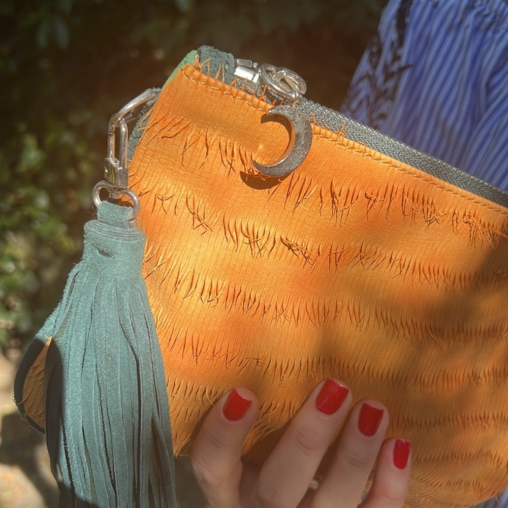 Orange suede green leather pouch - Picture 11 of 13